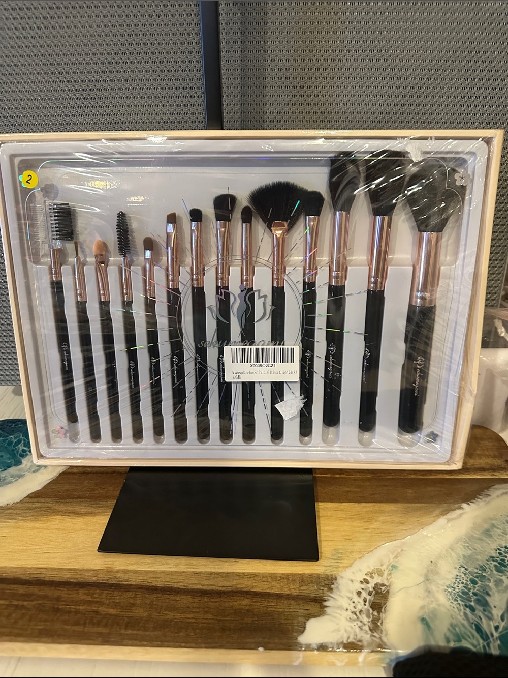 Black & Rose Gold 15-Piece Makeup Brush Set - Professional Face & Eye Brushes